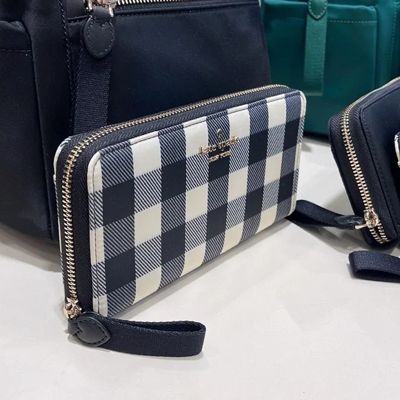 Kate Spade Chelsea Textured Gingham Print Nylon Large Continental Wallet
NWT - Picture 12 of 16